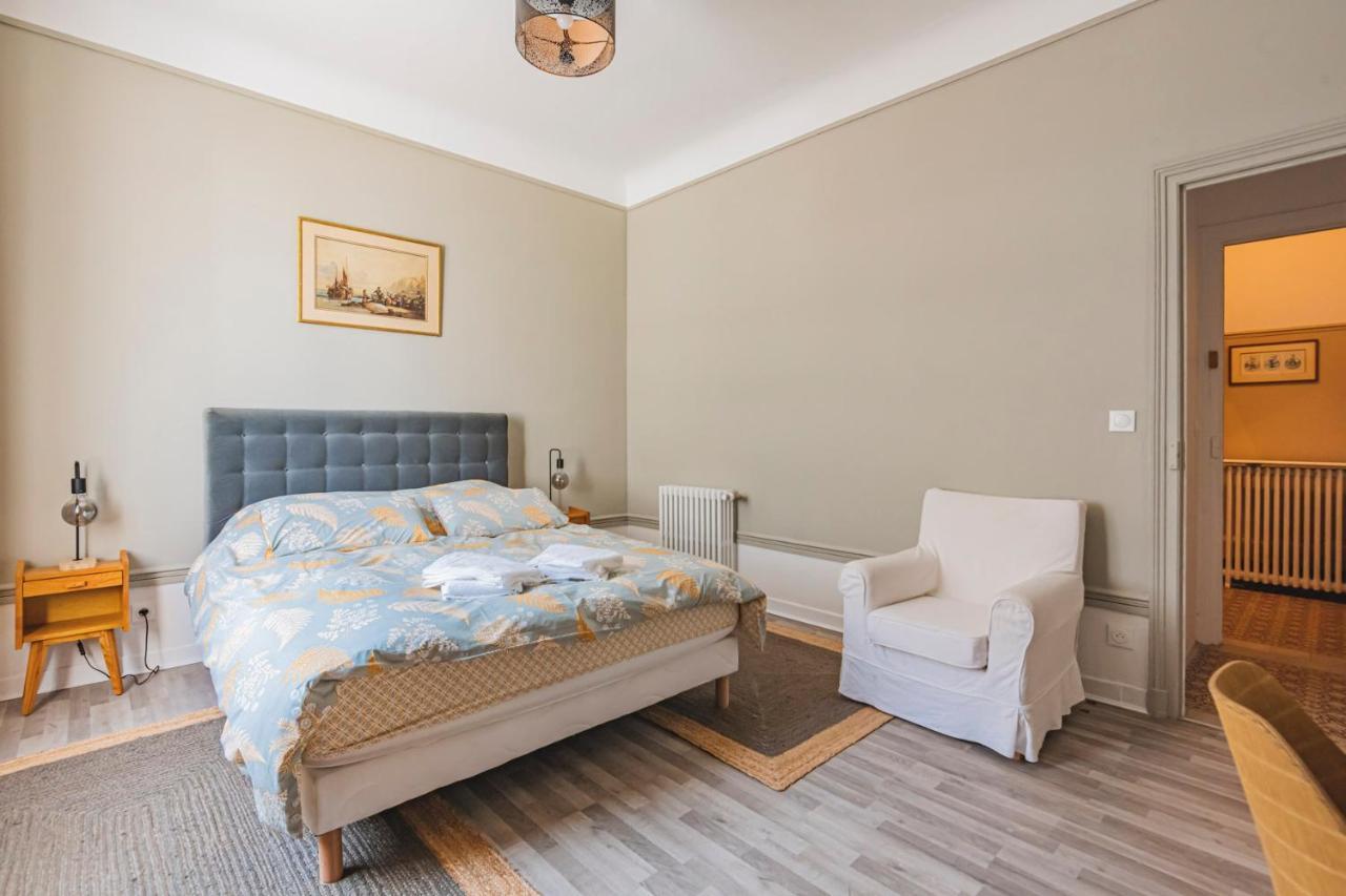 Moulins - Maison Cosy Au Coeur De แร็งส์ ภายนอก รูปภาพ